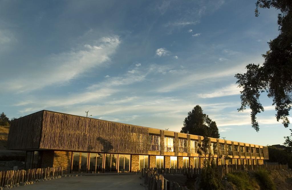 Arrebol Patagonia Hotel プエルト・バラス エクステリア 写真