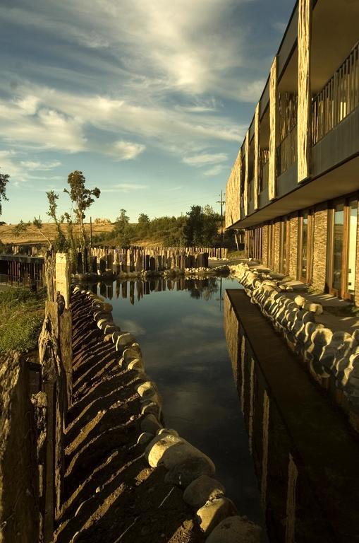 Arrebol Patagonia Hotel プエルト・バラス エクステリア 写真